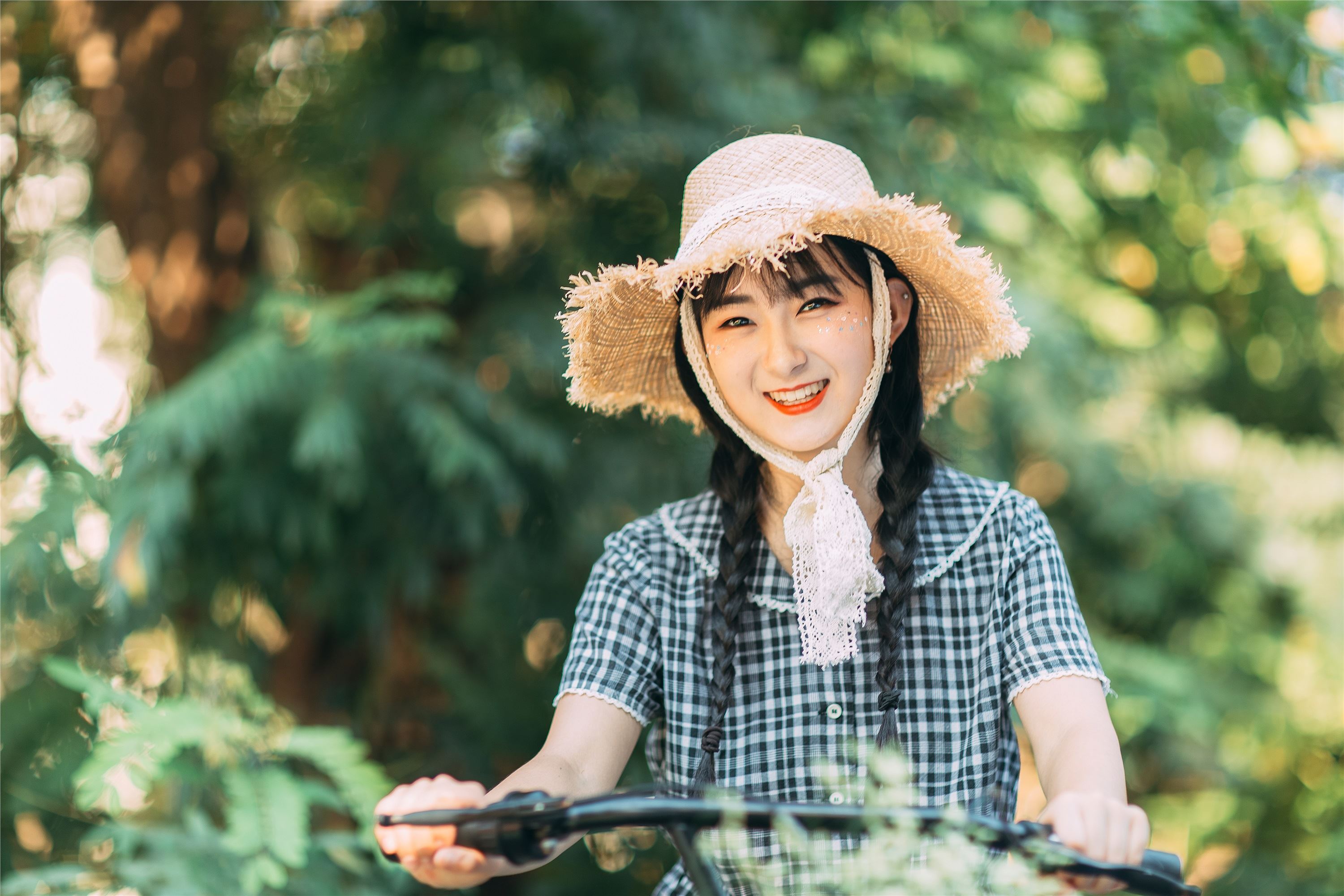 YITUYU艺图语 2021.08.24 夏日星期天 小明